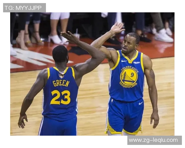 2016年勇士与雷霆对决技术统计分析及比赛亮点回顾 2016年勇士与雷霆对决技术统计分析及比赛亮点回顾