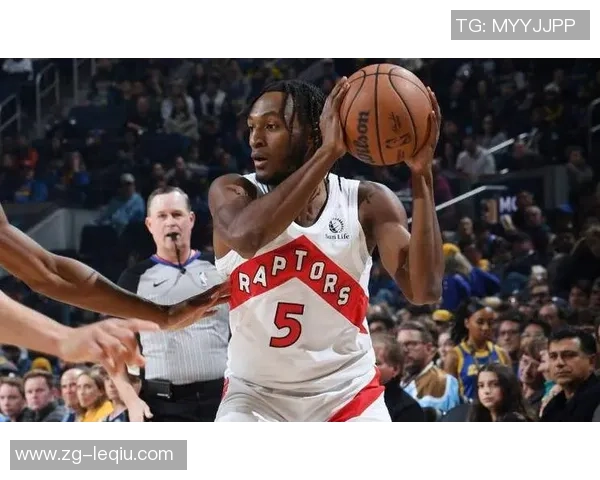 伊曼纽尔奎克利的崛起:从新秀到球队核心的精彩历程 伊曼纽尔奎克利的崛起:从新秀到球队核心的精彩历程