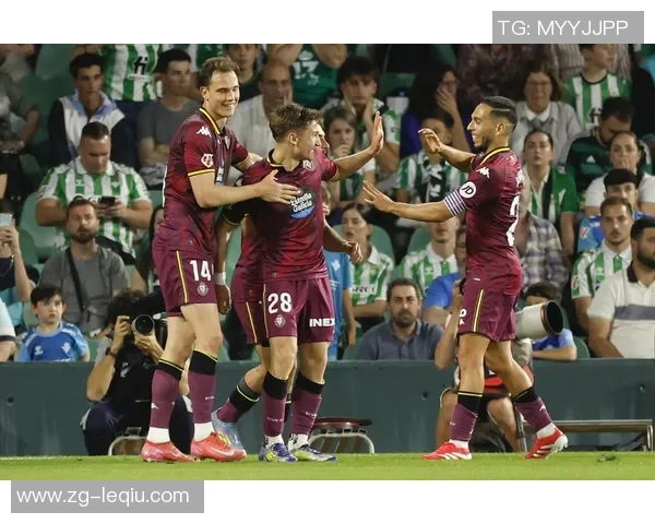 埃瓦尔主场迎战比利亚雷亚尔双方争夺西甲宝贵积分之战